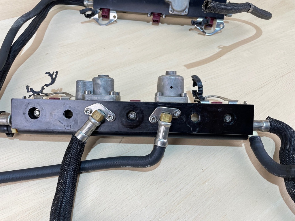 2006 Mercury Optimax 225HP Fuel Injectors With Fail Rails 804528