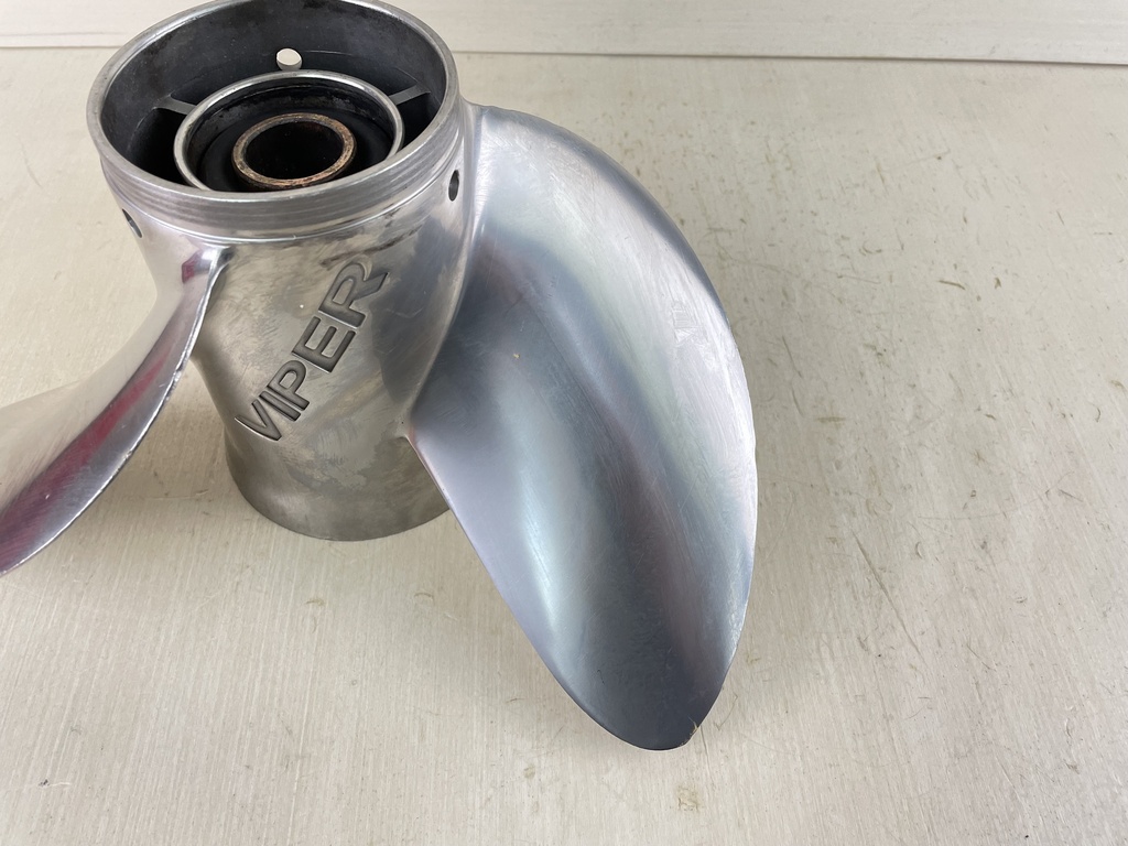 Evinrude Johnson Viper Stainless Steel Prop 13 7/8 x 17 Standard 763930