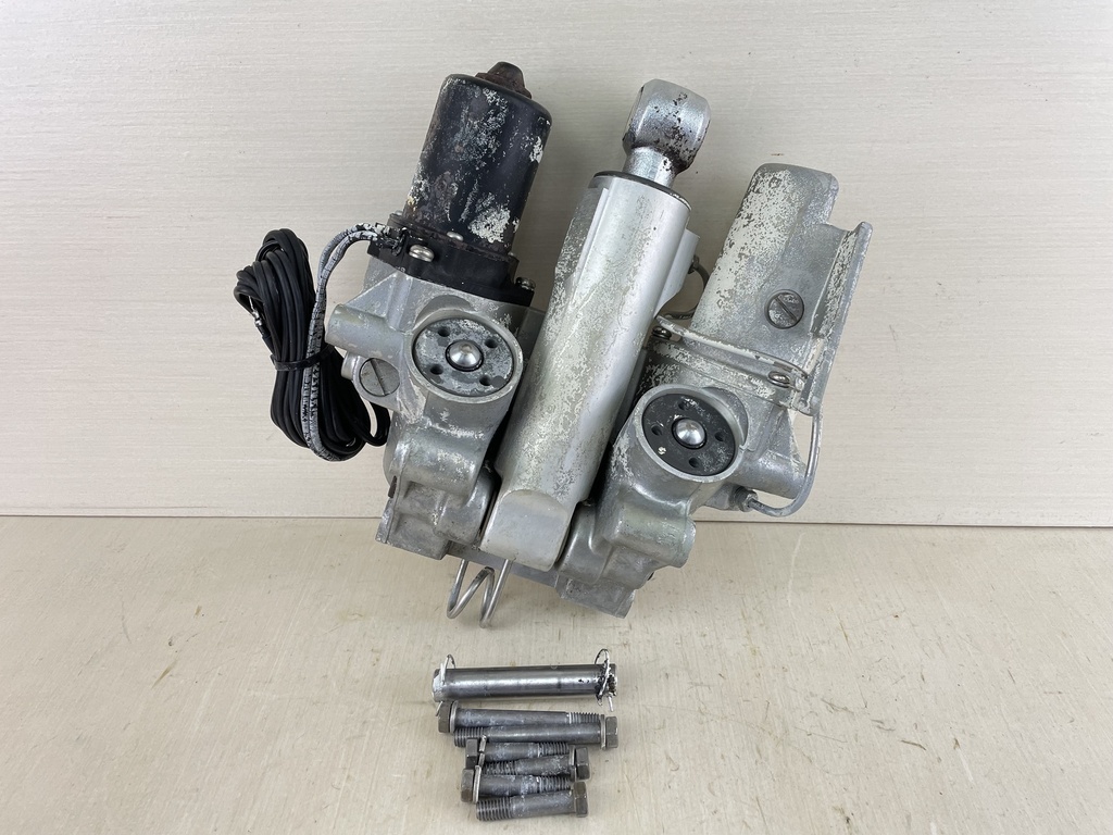 Evinrude Johnson 60 - 175HP 2 Stroke Outboard Power Trim Tilt Unit 0434803