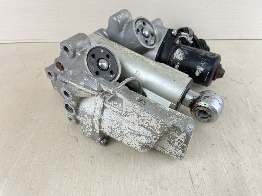 Evinrude Johnson 60 - 175HP 2 Stroke Outboard Power Trim Tilt Unit 0434803