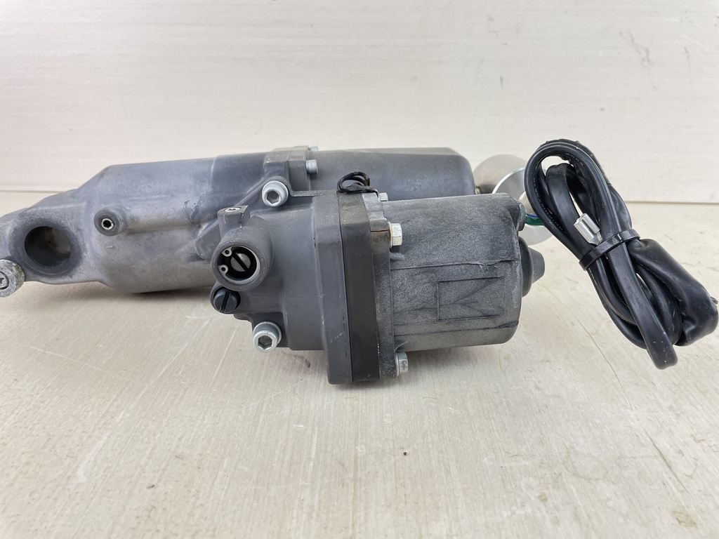 Johnson Evinrude Suzuki DF 70 90 115 HP Outboard Engine Tilt Trim Unit Assembly