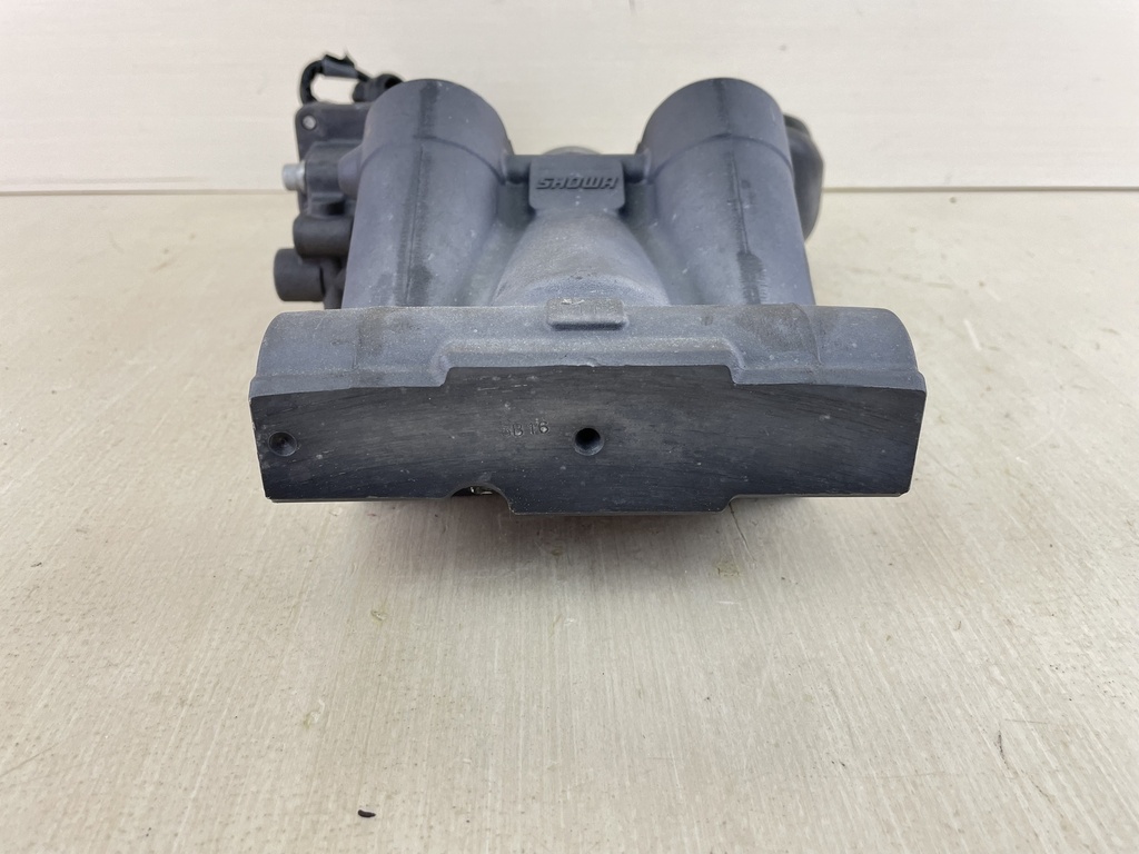 2002 + Honda 90 115 130 135 150 200 225 HP Outboard Power Trim Tilt Unit 56000-ZY3-063