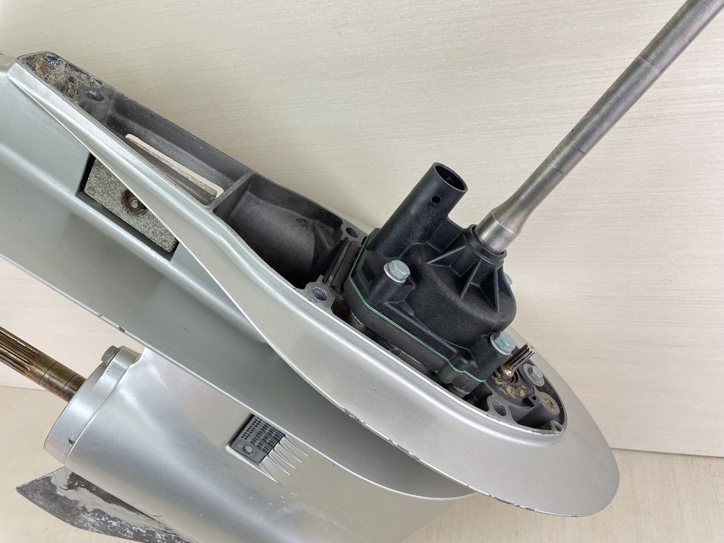 99 - 2006 Honda BF 75 90 HP Outboard 20" Long Lower Unit Gear Case 