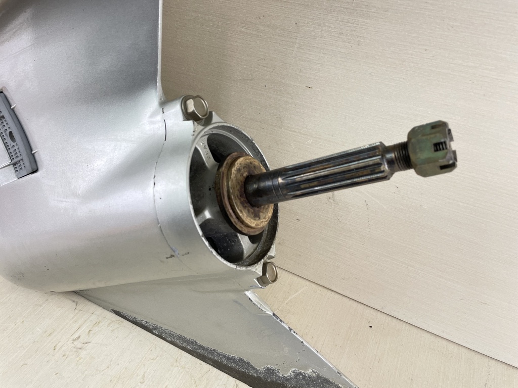 2006 + Honda BF 200 225 HP Outboard 25" XL Lower Unit Gear Case 41100-ZY3-C13ZA