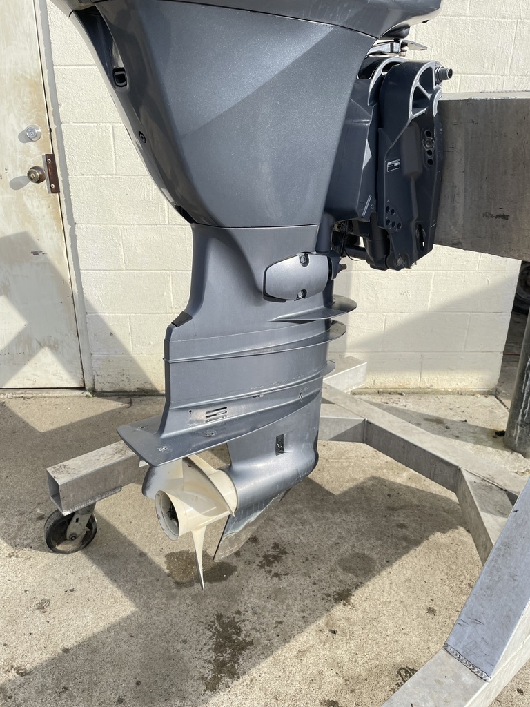 2001 Yamaha 100HP 4 Stroke Outboard W/ 25” Shaft & Controls - Just Serviced