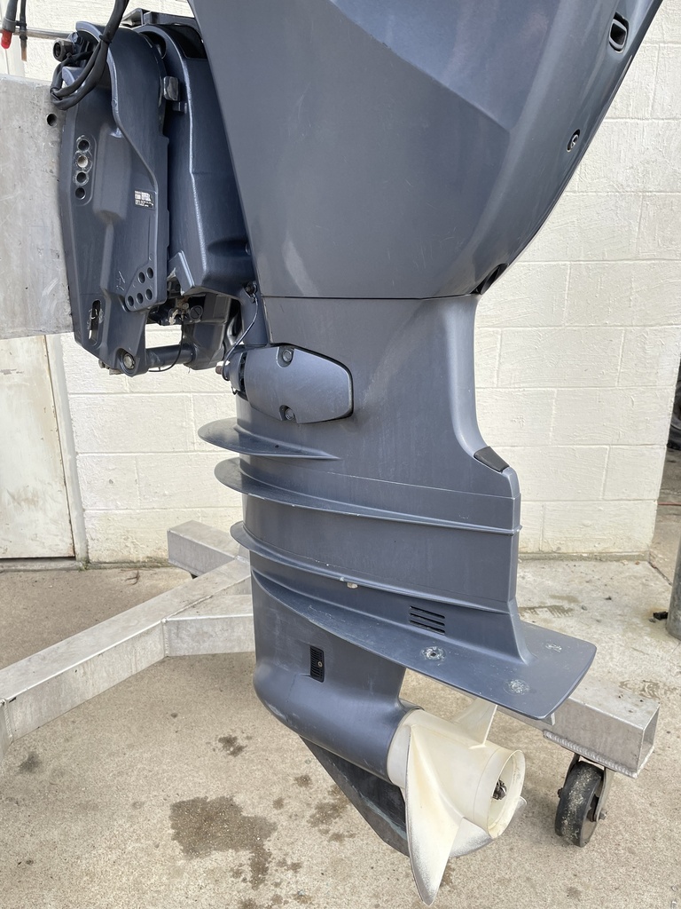 2001 Yamaha 100HP 4 Stroke Outboard W/ 25” Shaft & Controls - Just Serviced