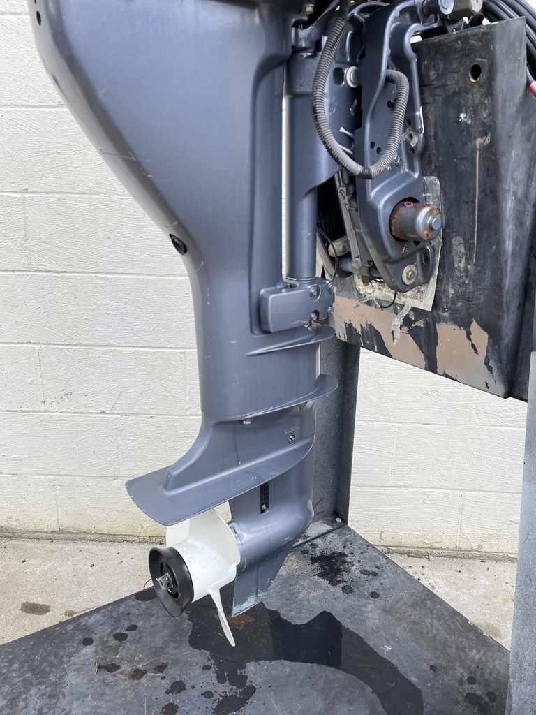 Yamaha 15HP 4 Stroke Outboard 20" Long Shaft W/ Tiller Handle Just Serviced