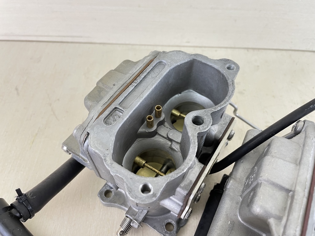 1989 Johnson Evinrude 88HP 2 Stroke Outboard Carburetor Assembly 0437203