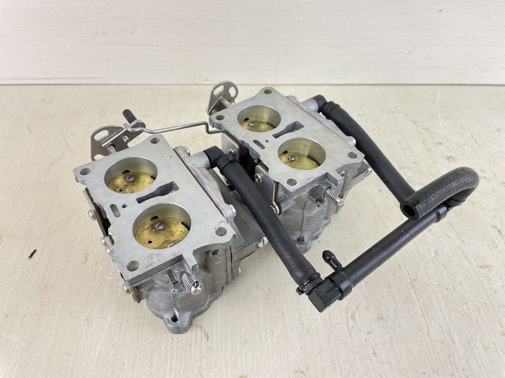 1989 Johnson Evinrude 88HP 2 Stroke Outboard Carburetor Assembly 0437203