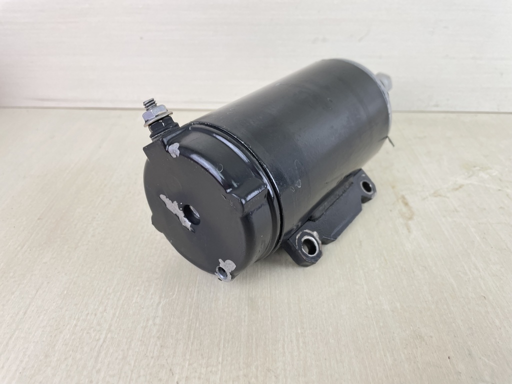 Johnson Evinrude V4 Outboard Starter Motor Assembly 0586283 586283