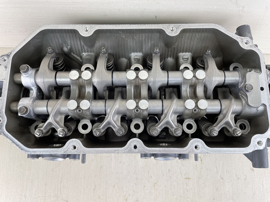 2004 Honda 90HP 4 Stroke Outboard Cylinder Head Complete 12210-ZW1-010ZA