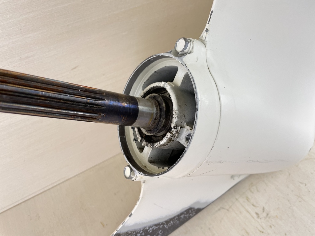 01-11 Suzuki DF 90 100 115 HP 4 Stroke Outboard 20" Lower Unit Gear Case Assembly 