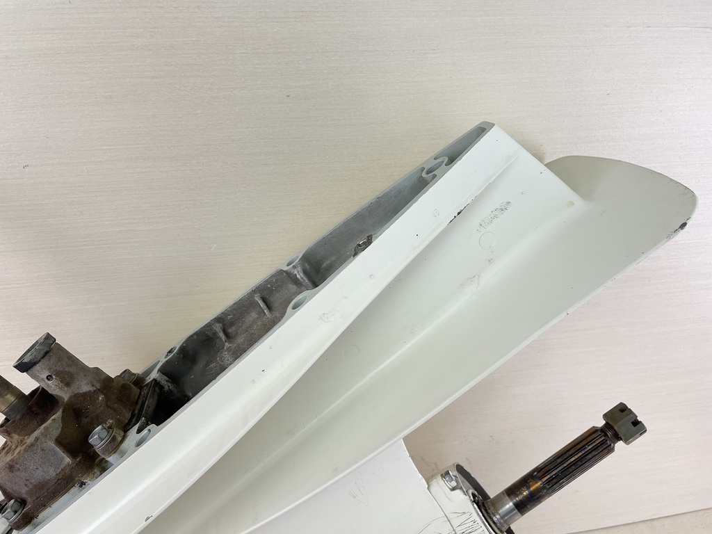 01-11 Suzuki DF 90 100 115 HP 4 Stroke Outboard 20" Lower Unit Gear Case Assembly 