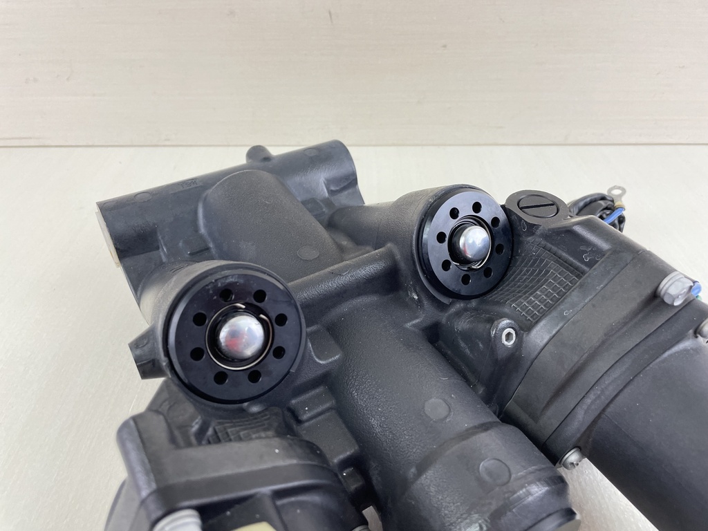 Yamaha 150HP 4 Stroke Outboard Power Trim Tilt Unit 63P-43800-23-00 Like New