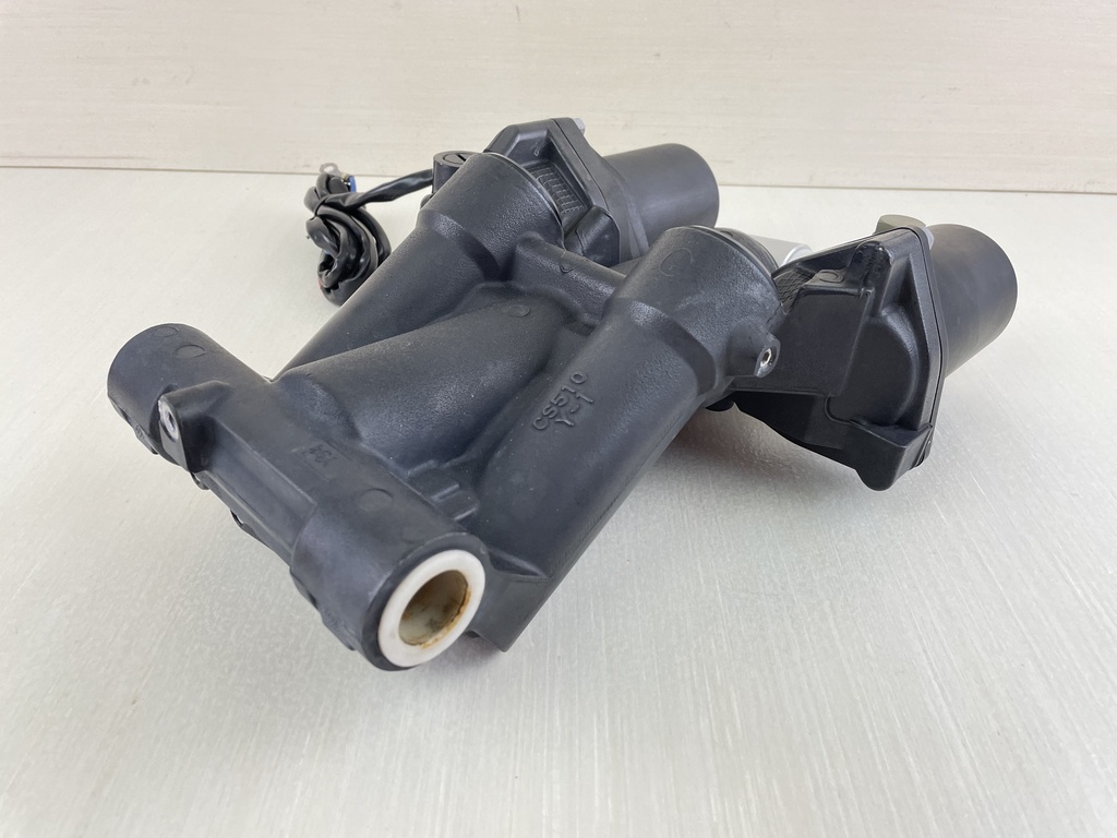 Yamaha 150HP 4 Stroke Outboard Power Trim Tilt Unit 63P-43800-23-00 Like New