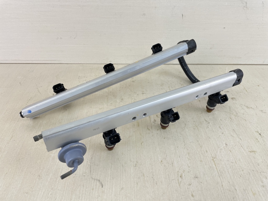 2006 Honda BF 200 HP 4 Stroke Outboard Fuel Injector Set W/ Rail 16450-ZY6-003