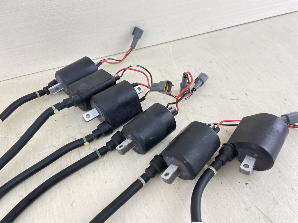 2002 Yamaha 175HP 2 Stroke HPDI Outboard Ignition Coil Assembly Set 68F-82310-11-00