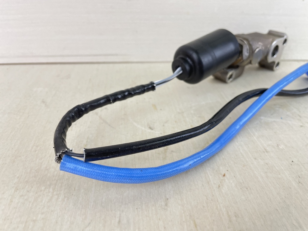 2001 + Yamaha 150 175 200 HP 2 Stroke Outboard O2 Oxygen Sensor 68F-8592A-00-00