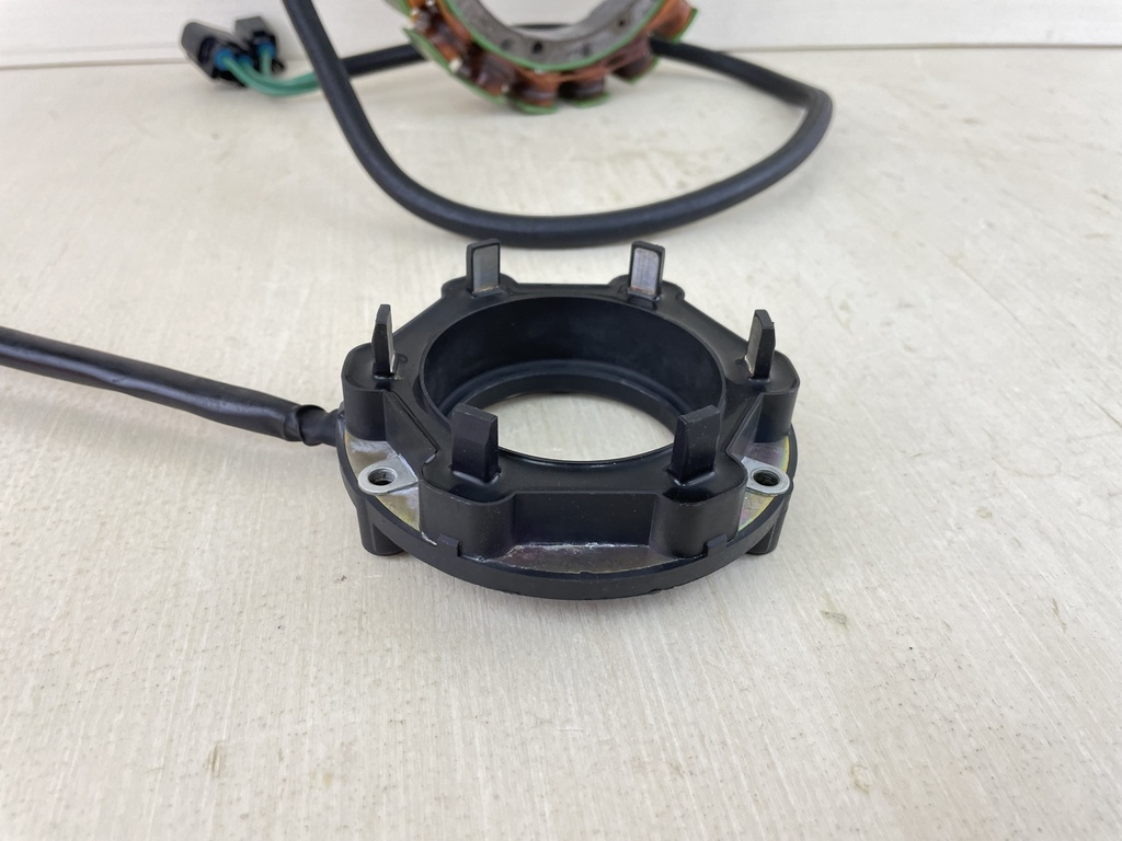 2001 + Yamaha 150 175 200 HP HPDI 2 Stroke Stator Coil Pulser Assembly 