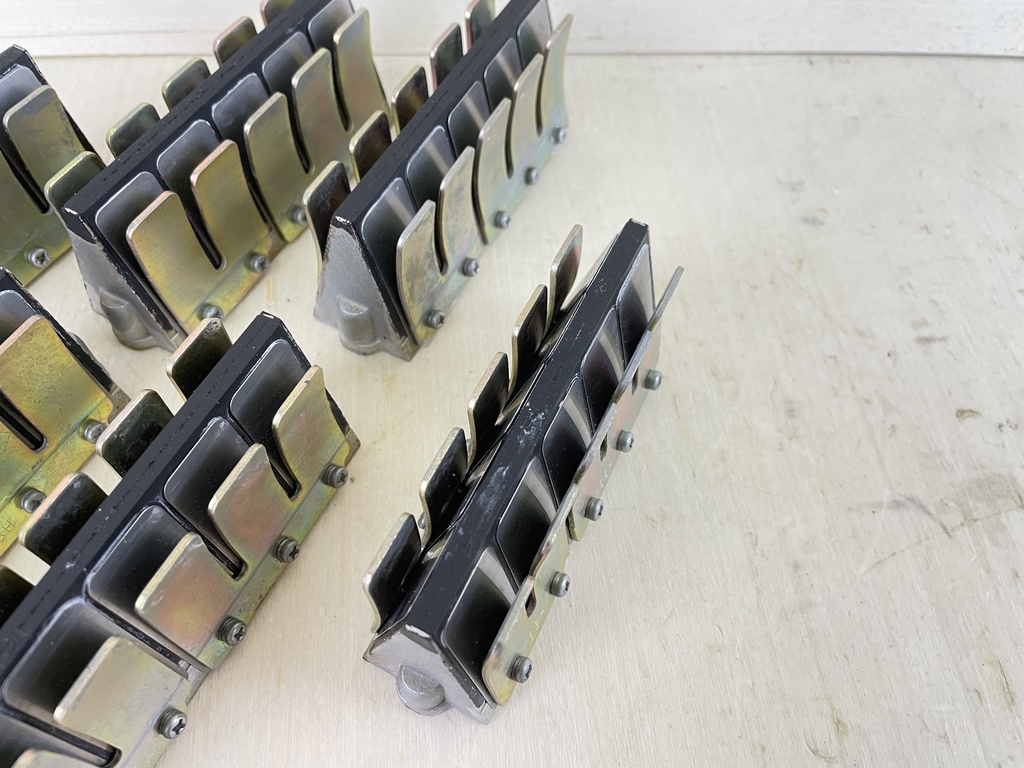 2000 + Yamaha 150 175 200 225 2 Stroke Outboard Reed Valve Assembly Set