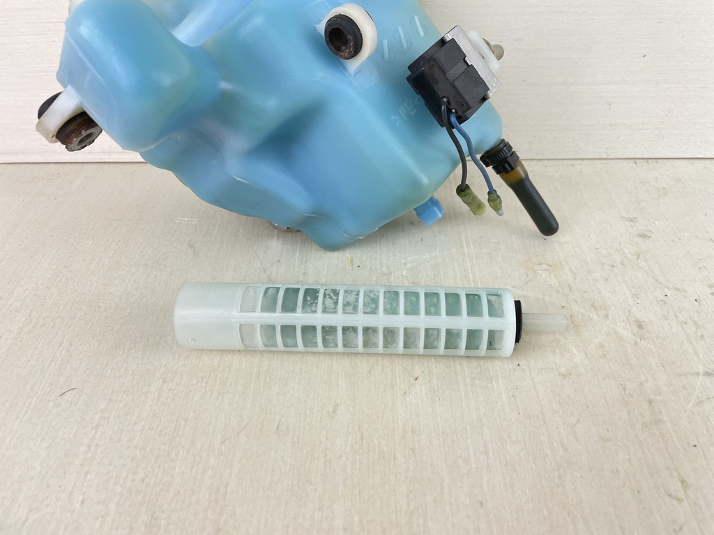 Yamaha 2 Stroke Outboard Oil Tank Assembly 68F-21750-00-00