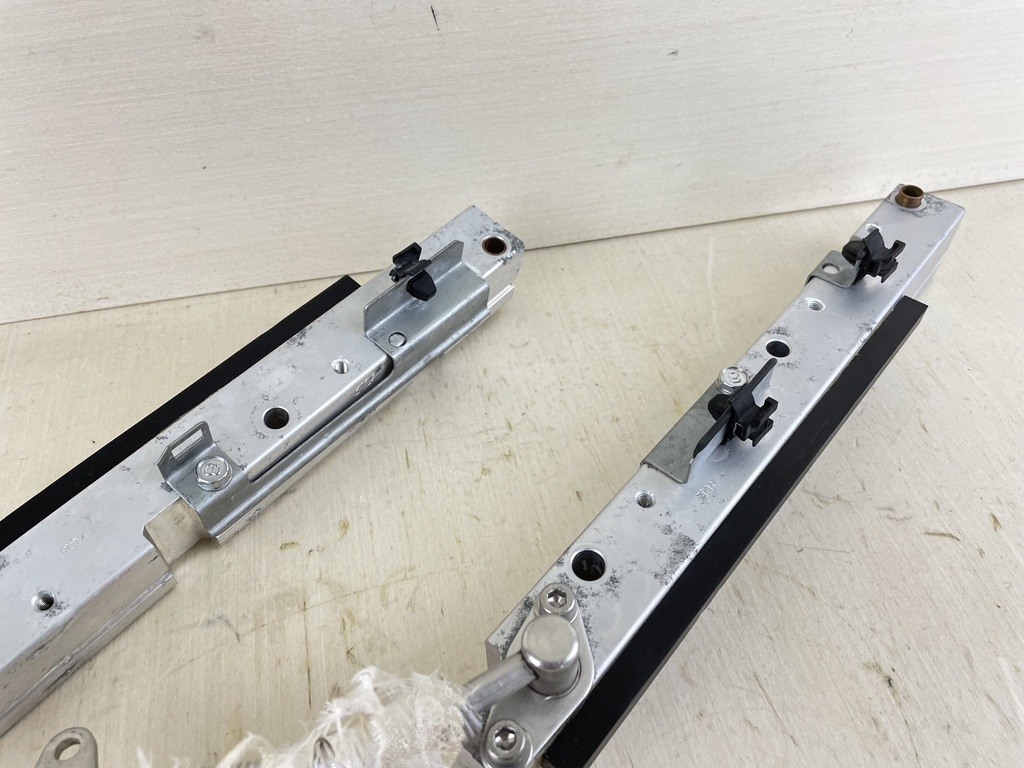 2002 Yamaha 175HP 2 Stroke HPDI Fuel Rail Set Port Starboard