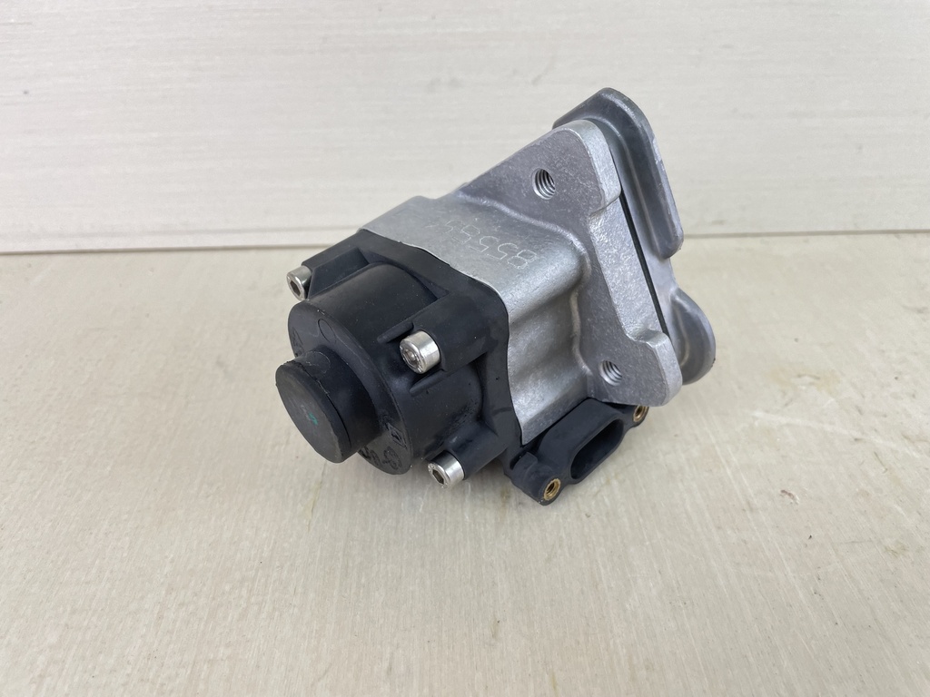 1999 Mercury 150HP 2 Stroke Optimax Oil Pump Assembly 855884P1