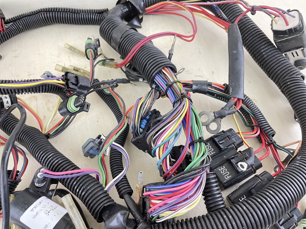 1999 Mercury 150HP 2 Stroke Optimax Outboard Engine Wire Harness 853330A2