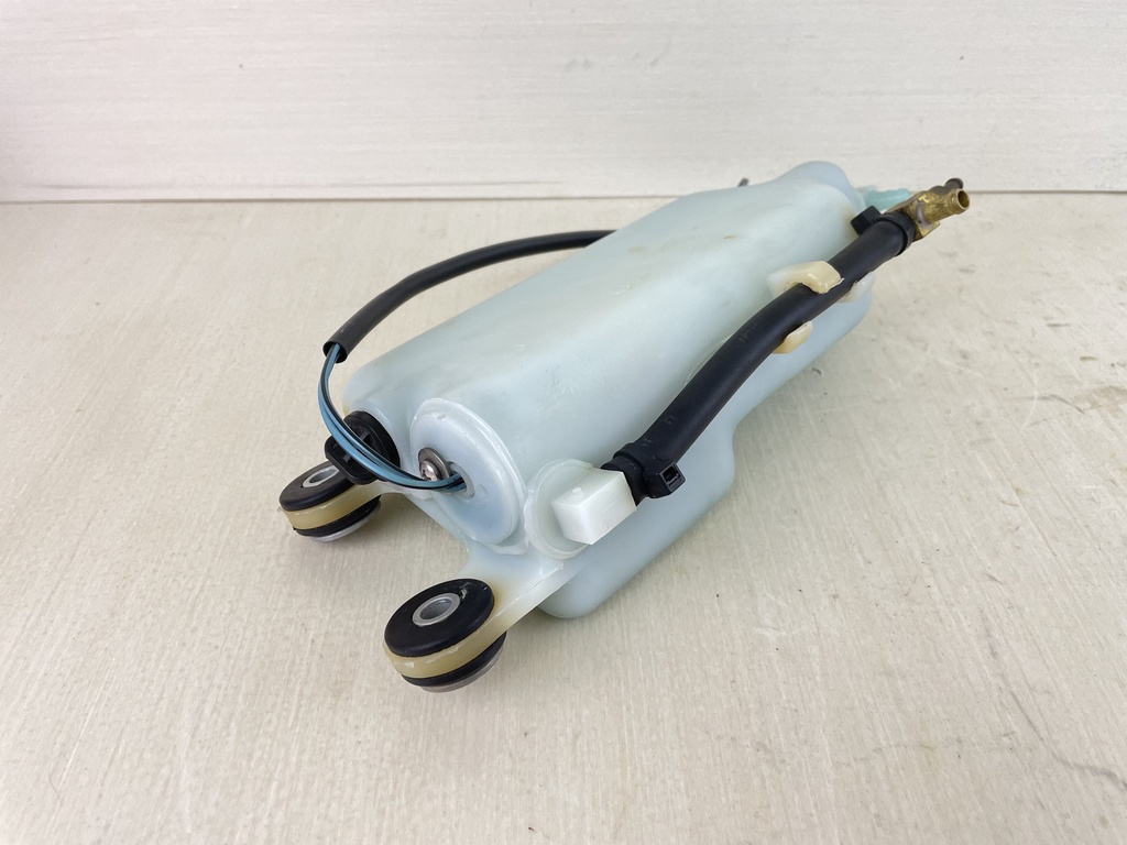 1999 Mercury 150HP 2 Stroke Optimax Oil Reservoir Tank 833069T3