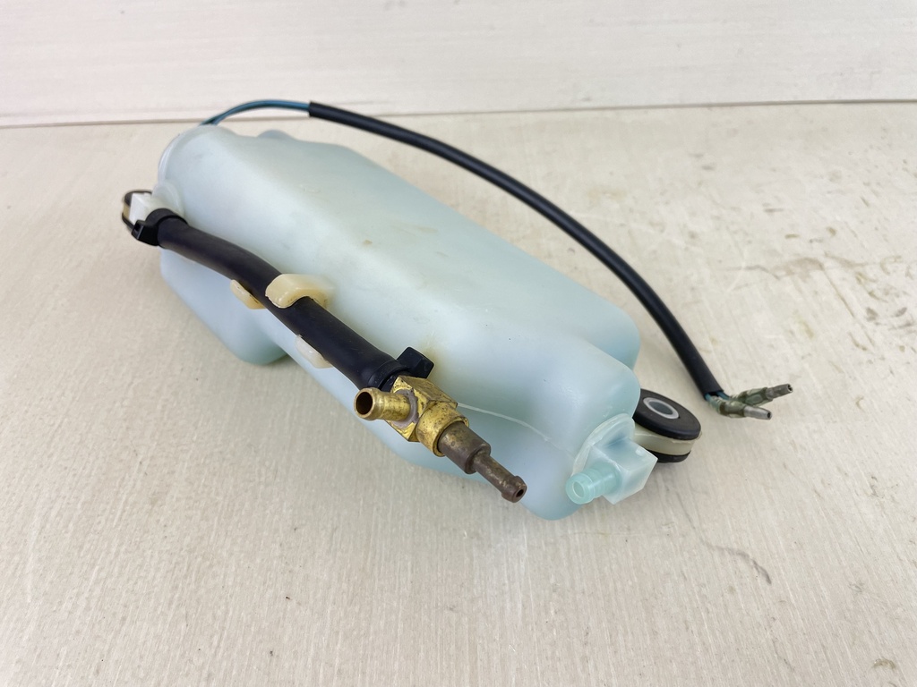1999 Mercury 150HP 2 Stroke Optimax Oil Reservoir Tank 833069T3