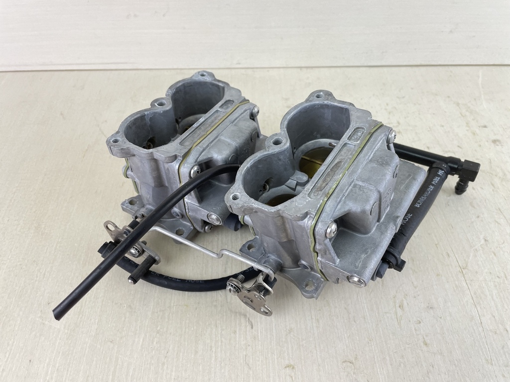 91 - 1997 Evinrude Johnson 112 115 HP 2 Stroke Outboard Carburetor Set 0437205