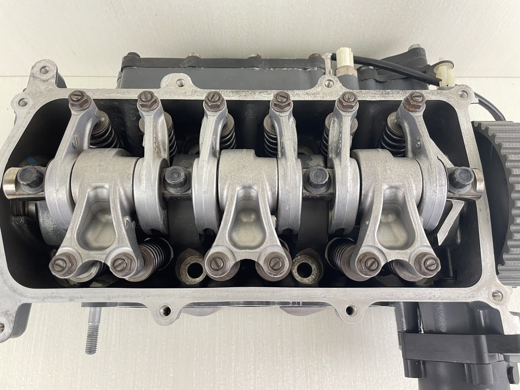 Honda BF 60 HP 4 Stroke Outboard Cylinder Head Assembly 12210-ZZ3-000ZA