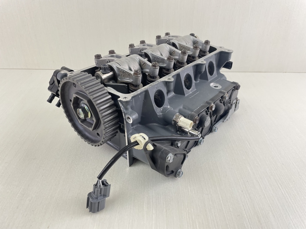 Honda BF 60 HP 4 Stroke Outboard Cylinder Head Assembly 12210-ZZ3-000ZA