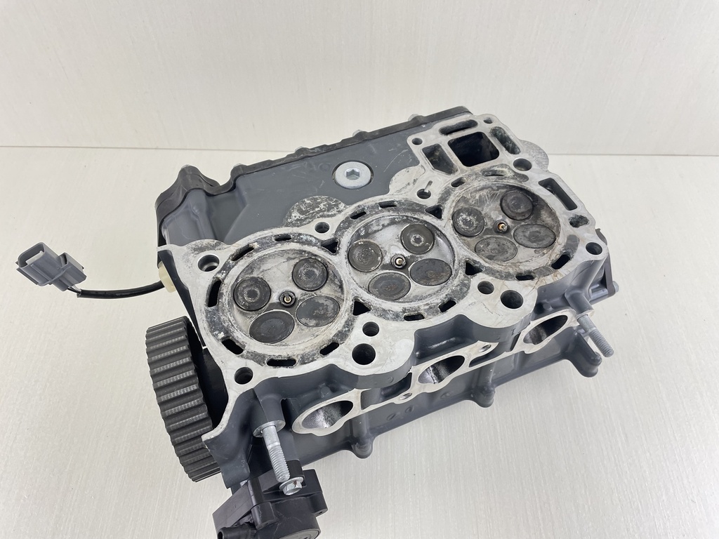 Honda BF 60 HP 4 Stroke Outboard Cylinder Head Assembly 12210-ZZ3-000ZA