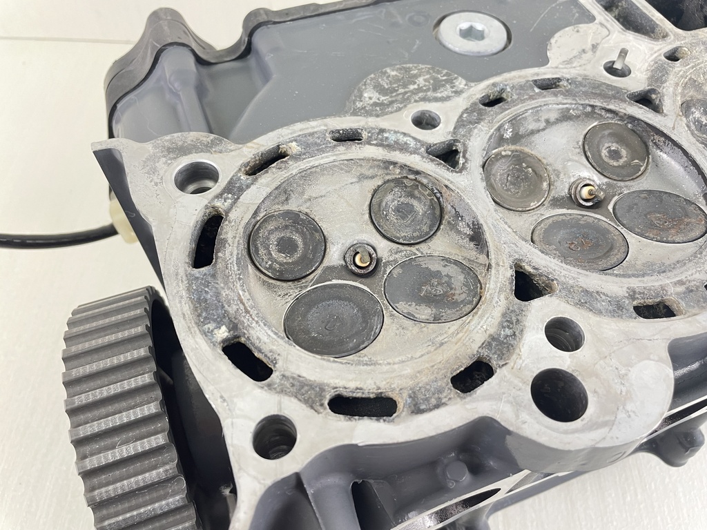 Honda BF 60 HP 4 Stroke Outboard Cylinder Head Assembly 12210-ZZ3-000ZA