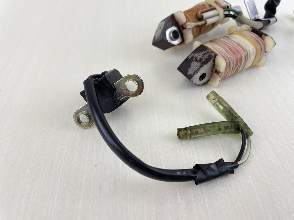 00-2006 Yamaha 9.9 15 HP 4 Stroke Outboard Charge Pulser Lighting Coil 