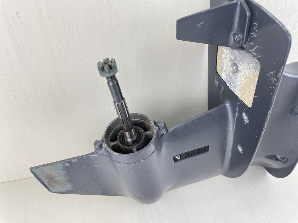 98 - 2008 Yamaha 9.9 15 HP 4 Stroke Outboard 15" Lower Unit Gear Case