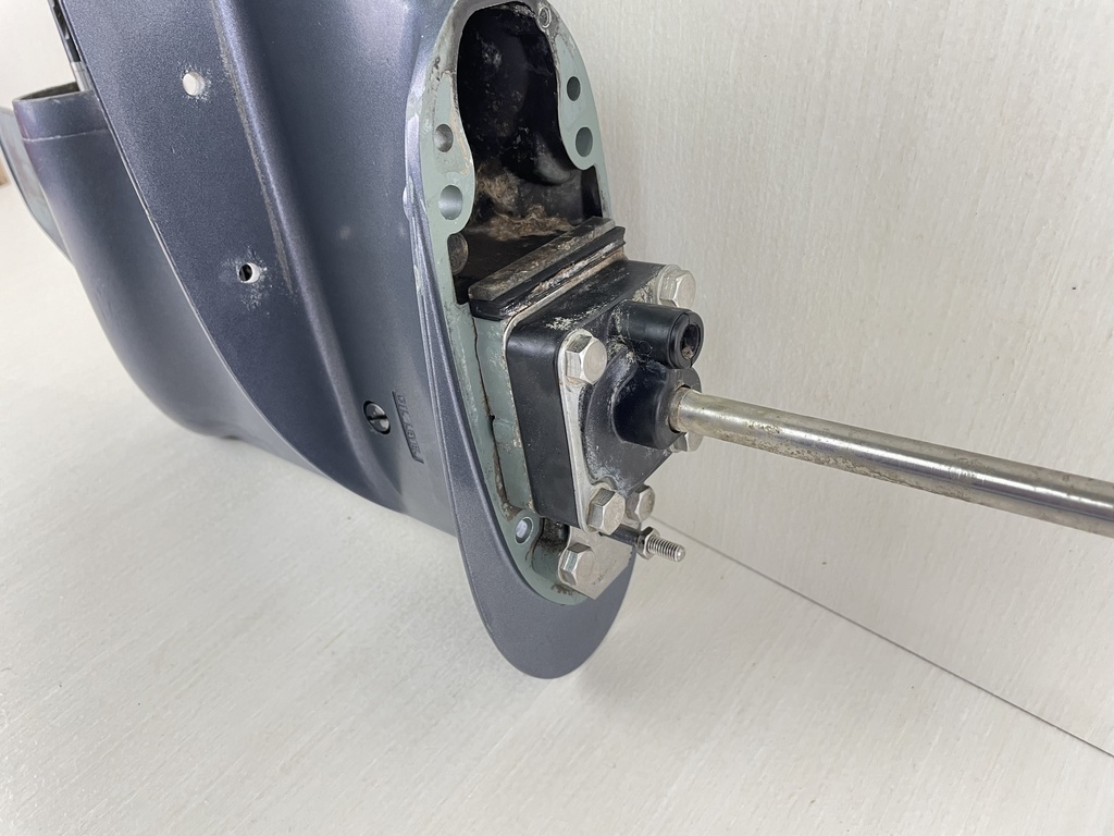 98 - 2008 Yamaha 9.9 15 HP 4 Stroke Outboard 15" Lower Unit Gear Case