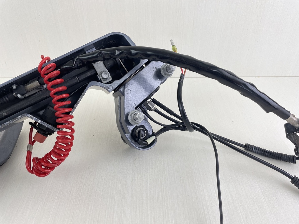 2005 + Yamaha 8HP 4 Stroke Outboard Tiller Handle W/ Steering Friction Complete