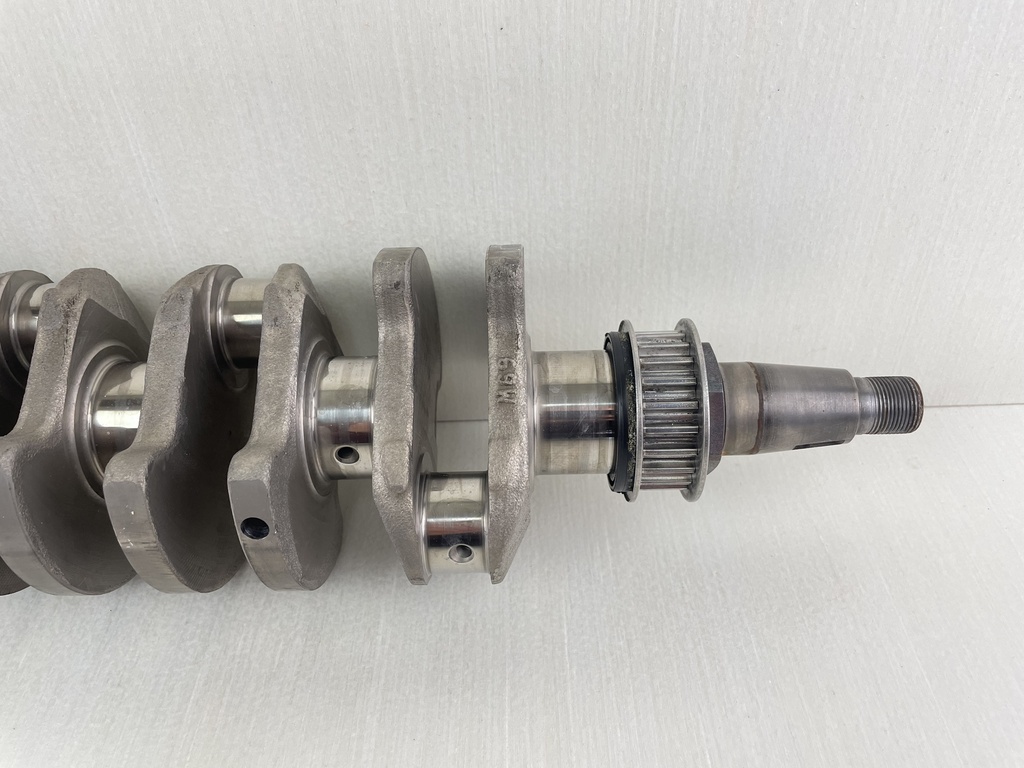 02-2005 Yamaha 50 60 HP 4 Stroke Outboard Crankshaft Crank 69W-11411-00-00