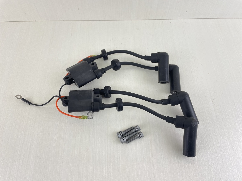 2002 Yamaha 60HP 4 Stroke Outboard Ignition Coil Set 62Y-85570-00-00