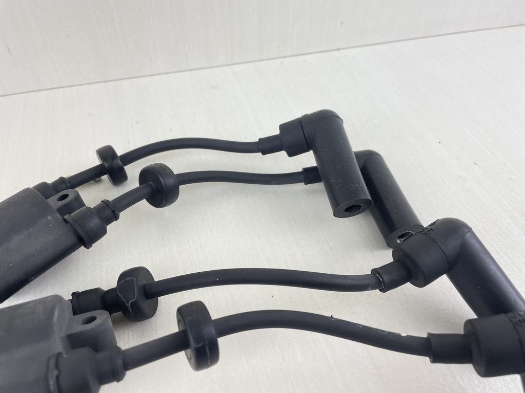 2002 Yamaha 60HP 4 Stroke Outboard Ignition Coil Set 62Y-85570-00-00