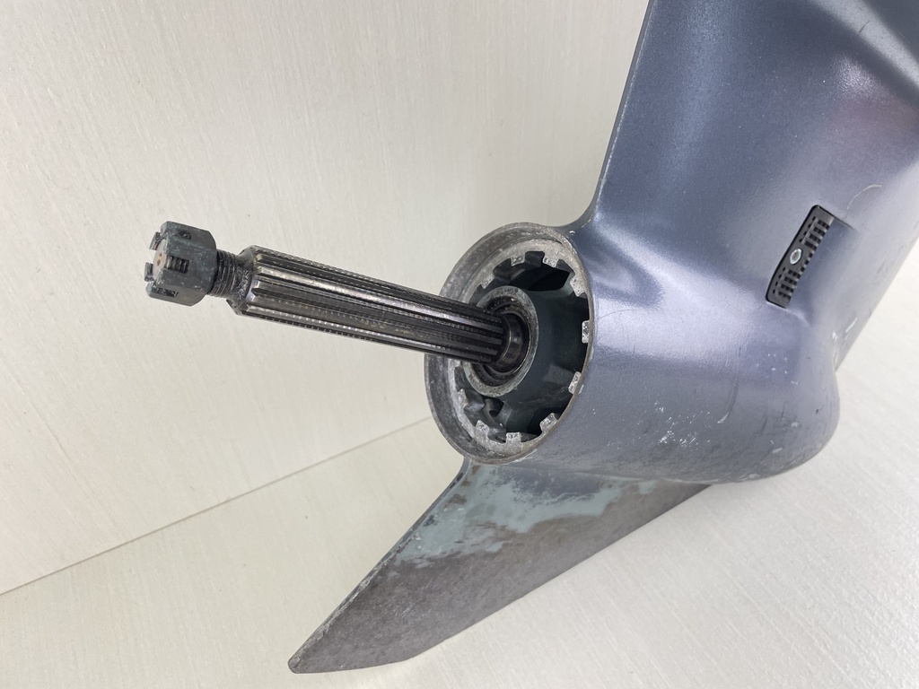 01-2004 Yamaha 50HP 4 Stroke High Thrust 20" L Lower Unit 64J-45300-30-4D