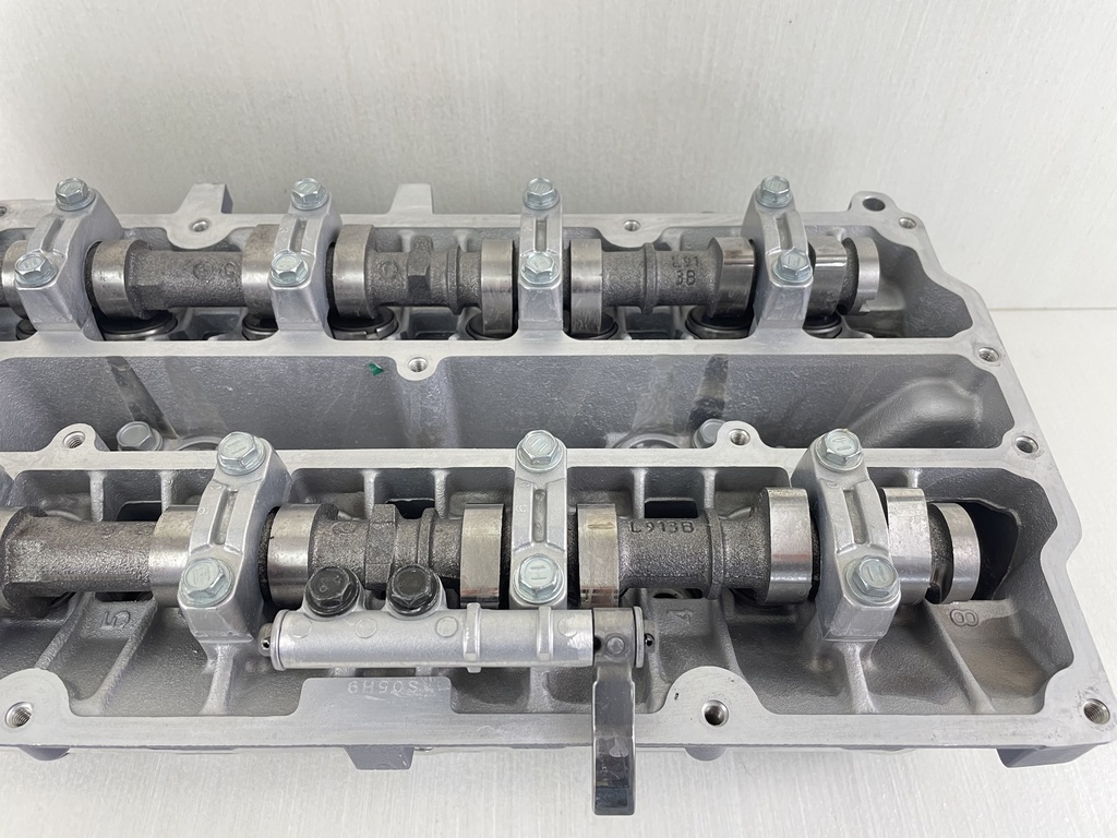 2000-2011 Yamaha 115HP 4 Stroke Outboard Cylinder Head 68V-W009A-01-1S