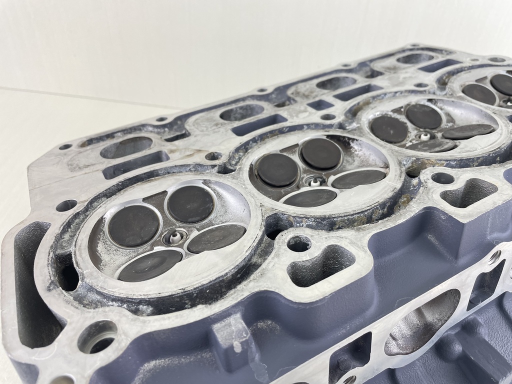 2000-2011 Yamaha 115HP 4 Stroke Outboard Cylinder Head 68V-W009A-01-1S