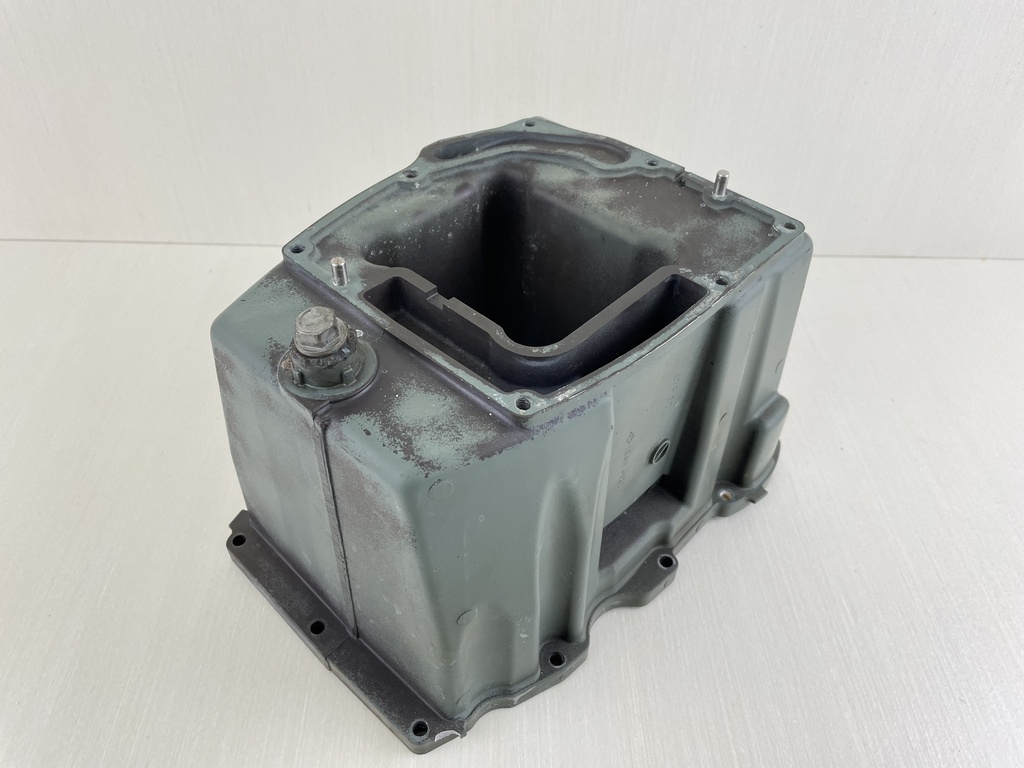 2001 Yamaha F 115 HP 4 Stroke Outboard Oil Pan 67F-15311-00-5B