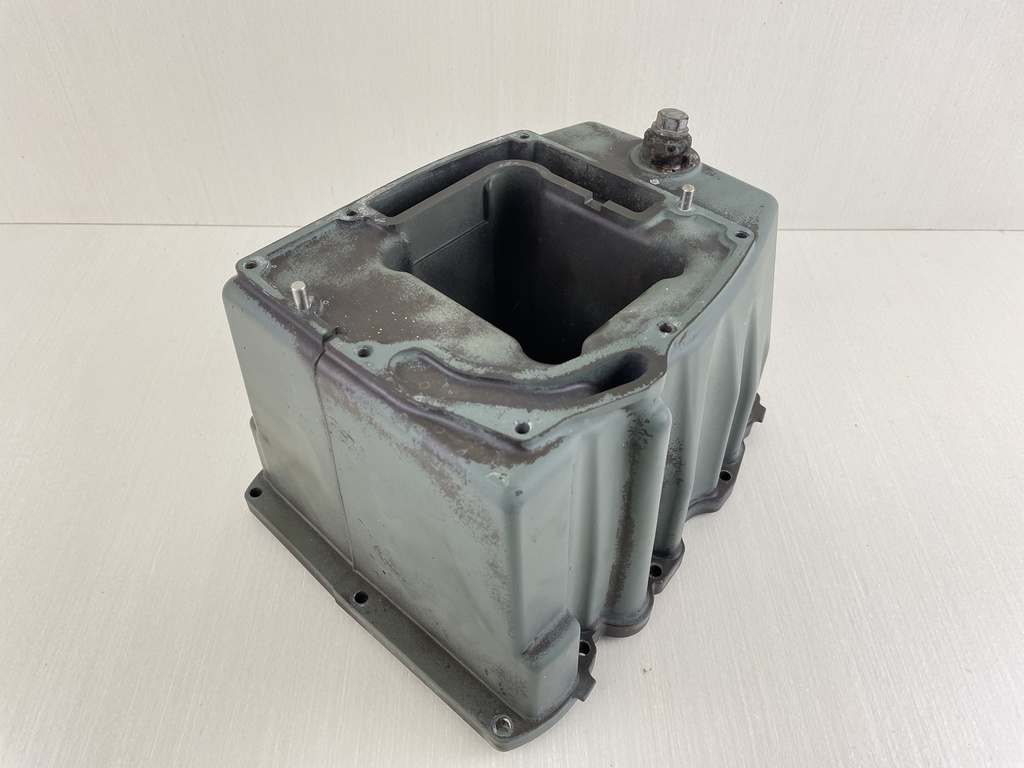 2001 Yamaha F 115 HP 4 Stroke Outboard Oil Pan 67F-15311-00-5B