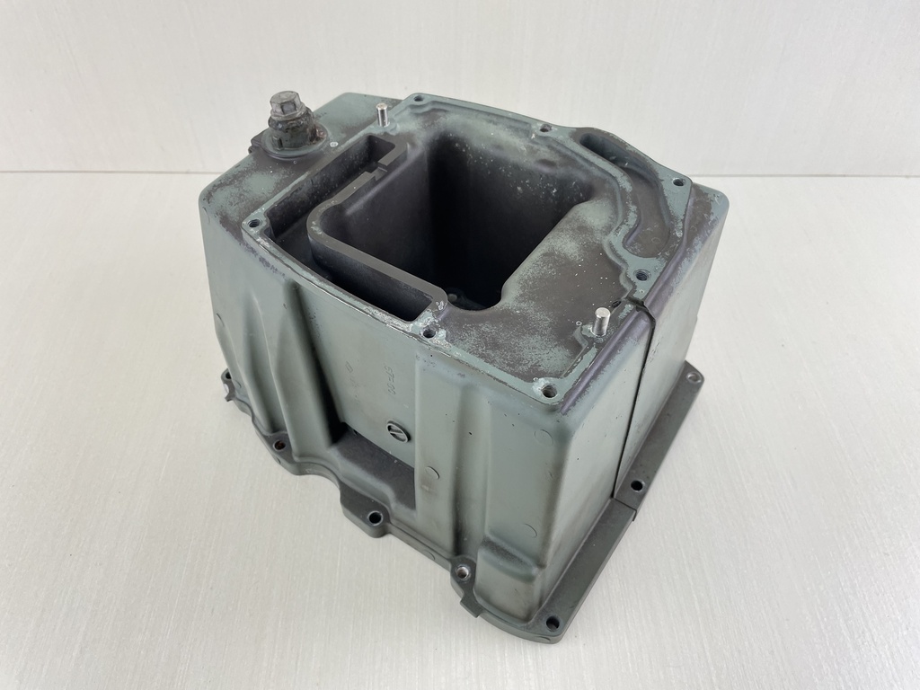 2001 Yamaha F 115 HP 4 Stroke Outboard Oil Pan 67F-15311-00-5B