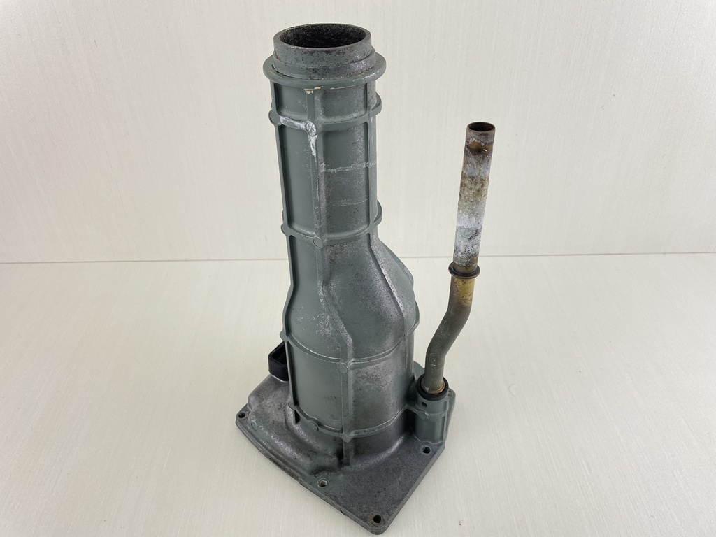 2001 Yamaha F 115 HP 4 Stroke Outboard Exhaust Muffler 68V-14711-30-5B