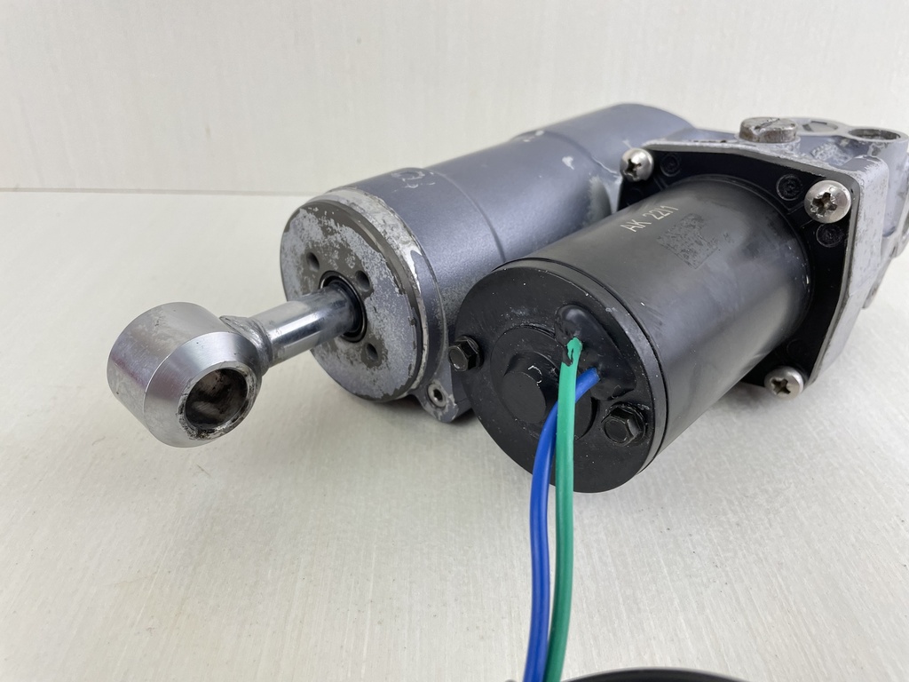 Johnson Evinrude 40HP 50 HP Power Trim & Tilt Unit Assembly 0438135 0435903